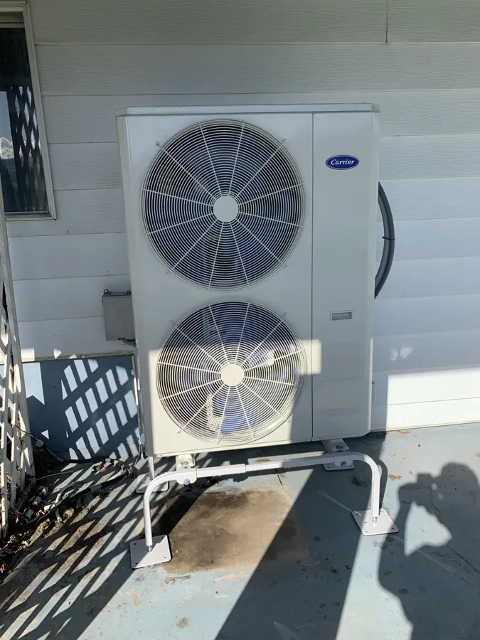 Carrier heat pump installed by Macdonald Mechanical